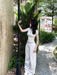 Lột đồ em gái
