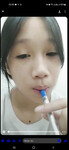 Em lam trang, nói chuyện dâm đãng ,nhét bút vô đít rồi lắc