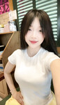 Con bún bò mặc đồ chỗ có chỗ không
