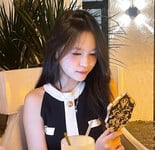 Anh nào cặc bự xuất tinh lên mặt con đĩ nứng lồn này với ạ