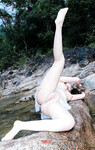Gái xinh chụp ảnh sexy ngoài trời