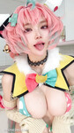Gái Việt ZinieQ (@zinie) cosplay Varesa từ Genshin Impact