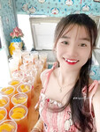 Gái xinh đi biển mà không rủ nhau