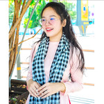 Cô giáo My dạy ngữ văn hứng tình