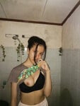 Bé rau sinh viên cặp vú hồng xinh lộ ảnh nóng