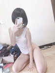 Khoe hàng làm em thích, nhưng em lại không muốn ai biết em t