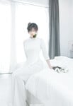 Sinh viên 2K, mặt trắng nõn nà
