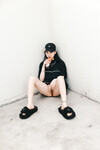 Em teen xinh dâm đãng thích cảm giác show hàng nơi công cộng