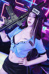 Gái xinh cosplay cảnh sát gây nứng