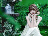 Em Loli lồn hồng không lông và bộ ảnh kỷ niêm tuổi 18