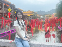 Cô gái ngoan ngoãn cứ gặp cặc a là bộc lộ thành điếm thèm cu