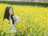 Cô gái ngoan ngoãn cứ gặp cặc a là bộc lộ thành điếm thèm cu