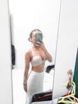 Ngọc Uyên k10 vú to thích móc lồn