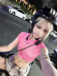 Em loli xinh dâm bím múp hồng thích show hàng trợn mắt