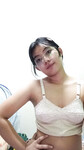 Dụ được đứa bạn cùng lớp show hàng bím thâm nhưng vẫn ngon