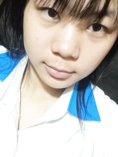 cô bé *** tên thúy có ny nhưng vẫn nwng lon