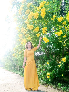 Nên địt con nào ae ơi bluan nhé
