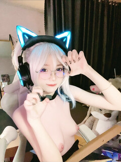 lột đồ cosplayer lồn siêu mọng.link lột đồ free ở mô tả