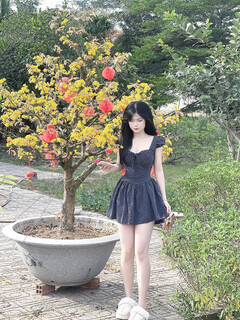 lột đồ em thanh thúy 2k10