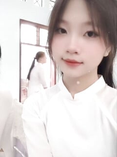 Thuỳ Trang k9 mặt vô tội mà gửi nude cho bồ bạn thân