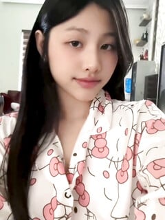 Mỹ Linh 2k6 Quảng Ninh