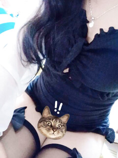 Gái xinh show hàng